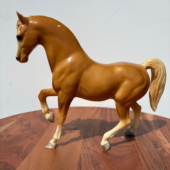 Vintage Breyer Traditional Family Arabian Matte Stallion Palomino #4 1967-1987 - Picture 4 of 9